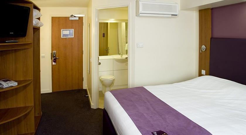 Premier Inn Hemel Hempstead Central 客房 照片