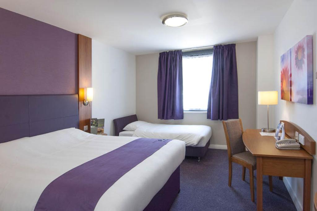 Premier Inn Hemel Hempstead Central 客房 照片
