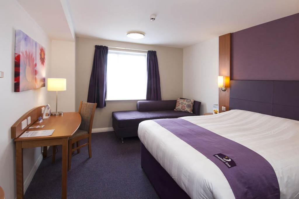 Premier Inn Hemel Hempstead Central 客房 照片