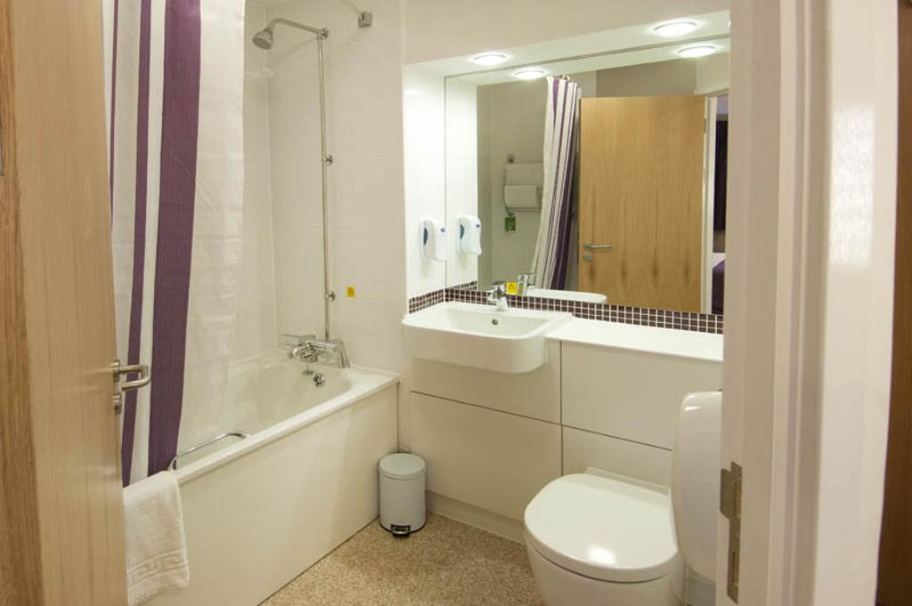 Premier Inn Hemel Hempstead Central 客房 照片